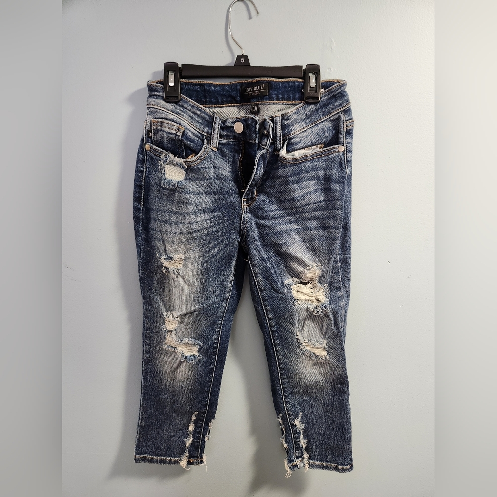 Judy blue skinny fit Capri with distressing